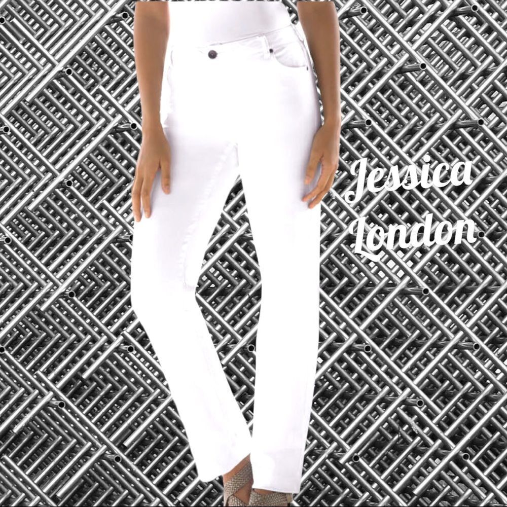 Jessica London crisp white boot cut denim jeans!